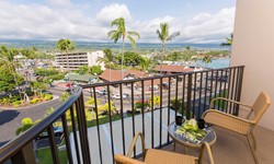 Courtyard By Marriott King Kamehameha's Kona Beach Wedding Venue