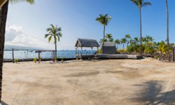 Courtyard By Marriott King Kamehameha's Kona Beach Wedding Venue