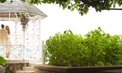 Couples Sans Souci Wedding Venue