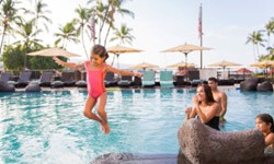 Courtyard By Marriott King Kamehameha's Kona Beach Wedding Venue