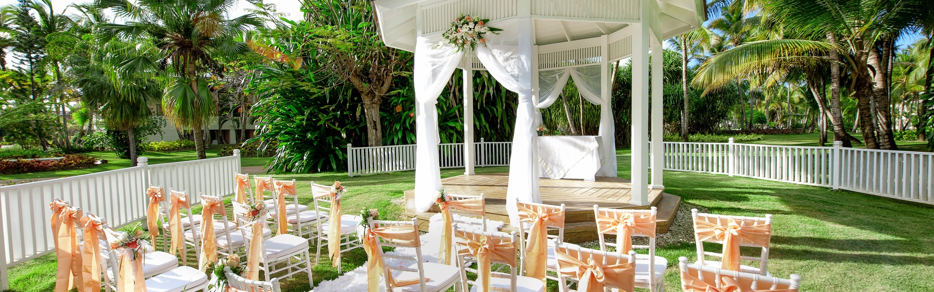 Catalonia Bavaro Beach, Casino & Golf Resort Wedding Venue
