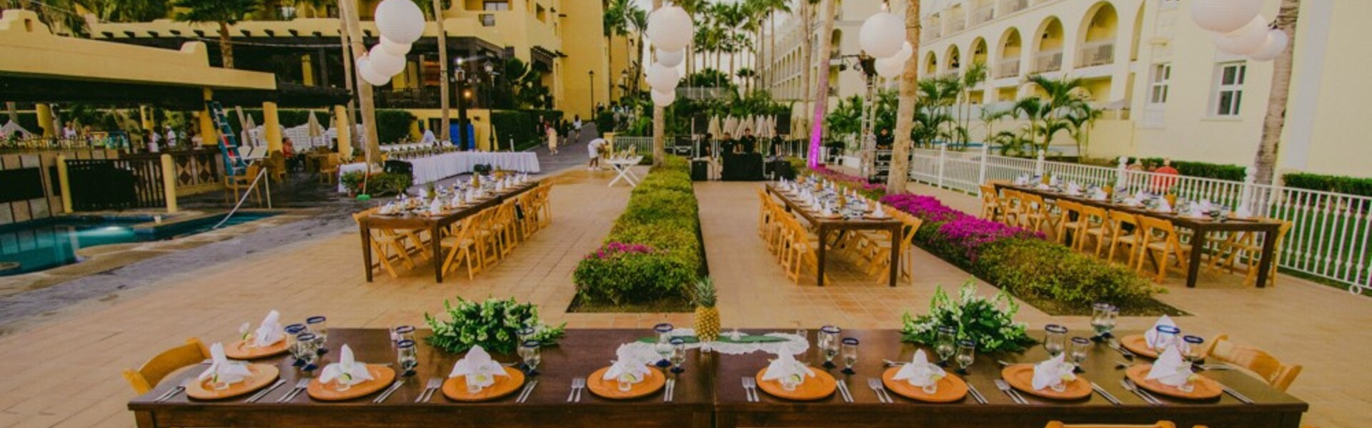 Hotel Riu Santa Fe Wedding Venue