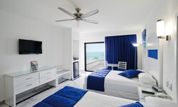 Hotel Riu Caribe Wedding Venue